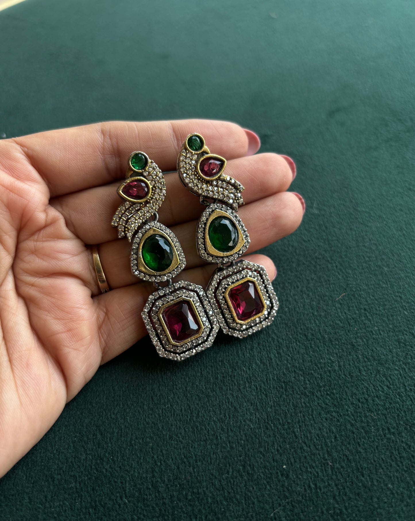 "Ira" Ad Earrings