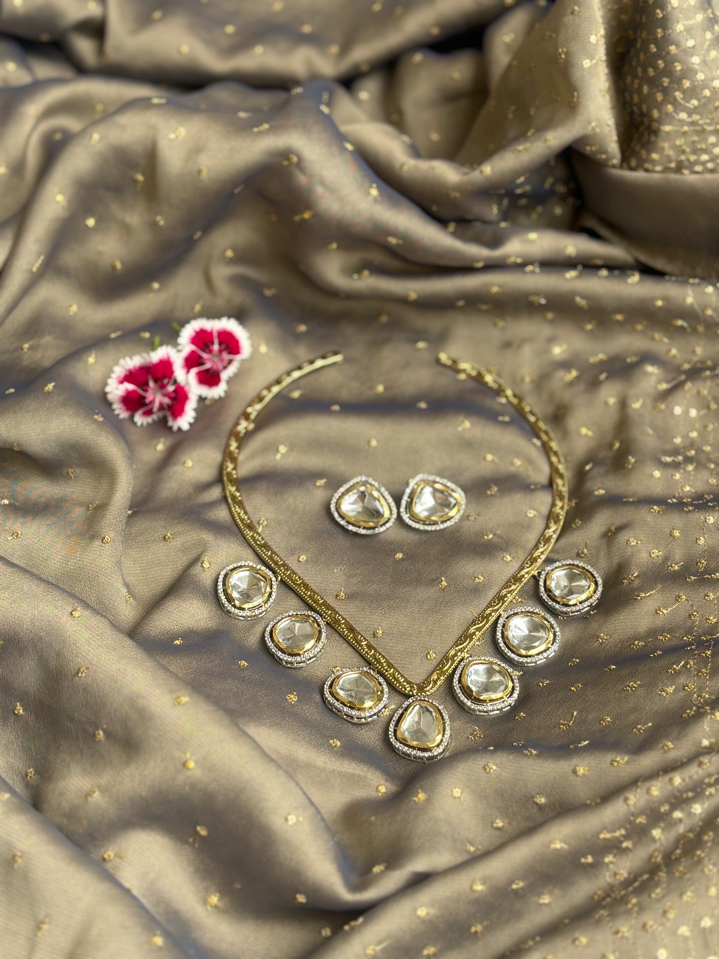 "khush" Hasli Necklace