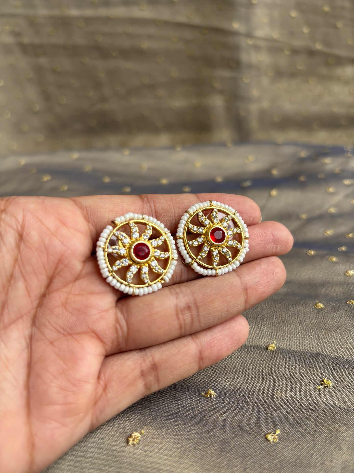 "Lavi" Stud Earrings