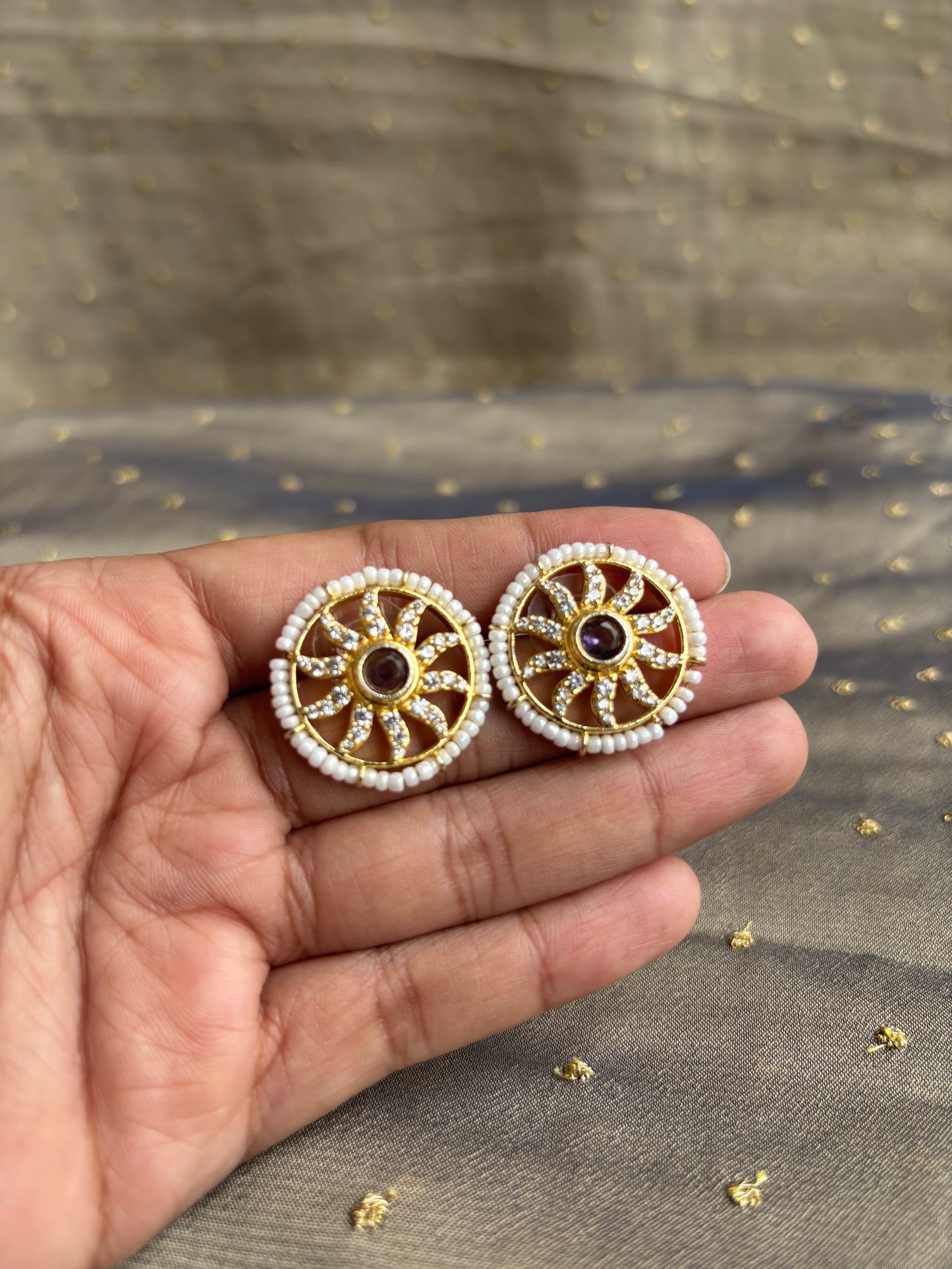 "Lavi" Stud Earrings