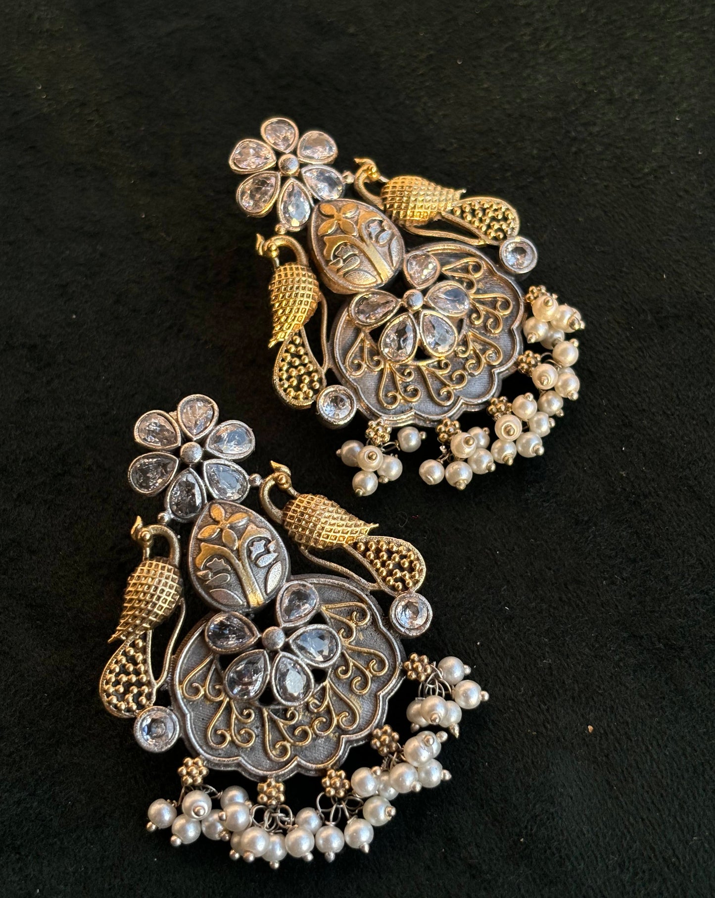 "Lopa" Dual-tone Earrings