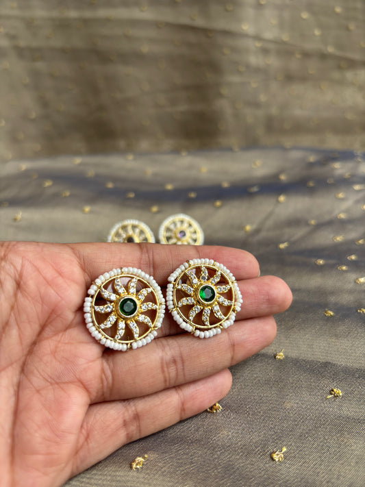 "Lavi" Stud Earrings