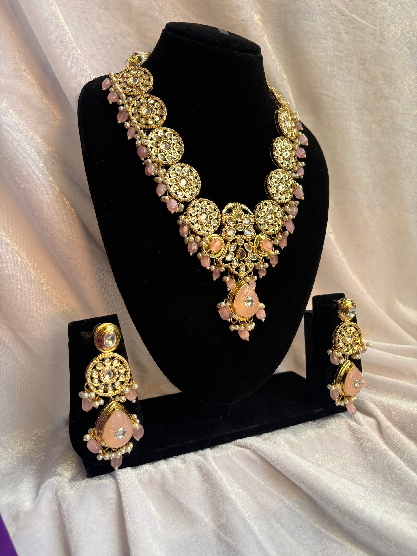 "Tiya" Neckpiece