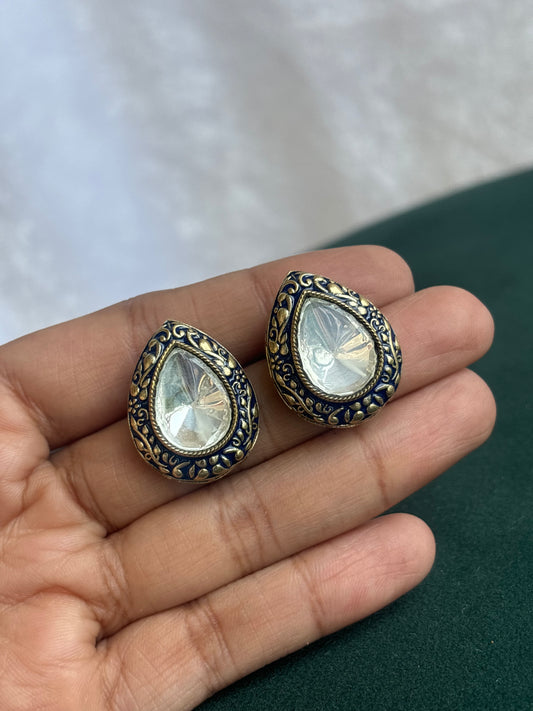 "Vama" Premium Earrings