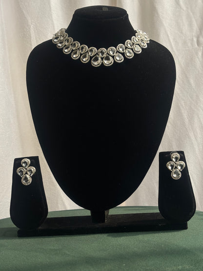 "Charvi" Ad Neckpiece