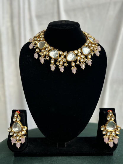 "Naavya" Neckpiece